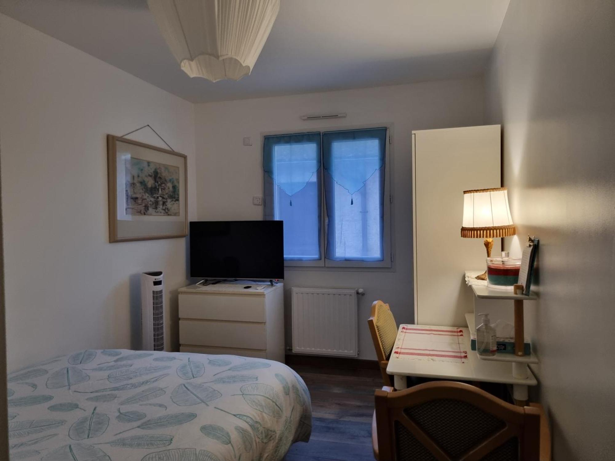 1 Chambre Pour 2 Personnes "Chez L'Habitant" Maison Possede Un Petit Chien Quincy-Voisins ภายนอก รูปภาพ
